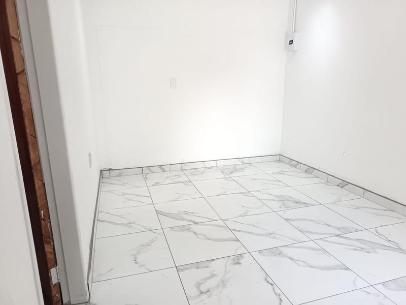 1 Bedroom Property for Sale in Kew Gauteng