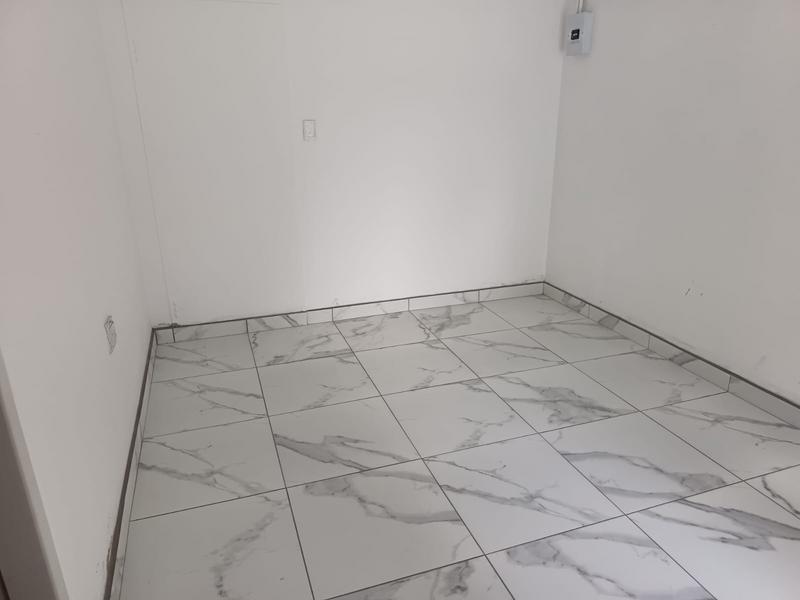 1 Bedroom Property for Sale in Kew Gauteng