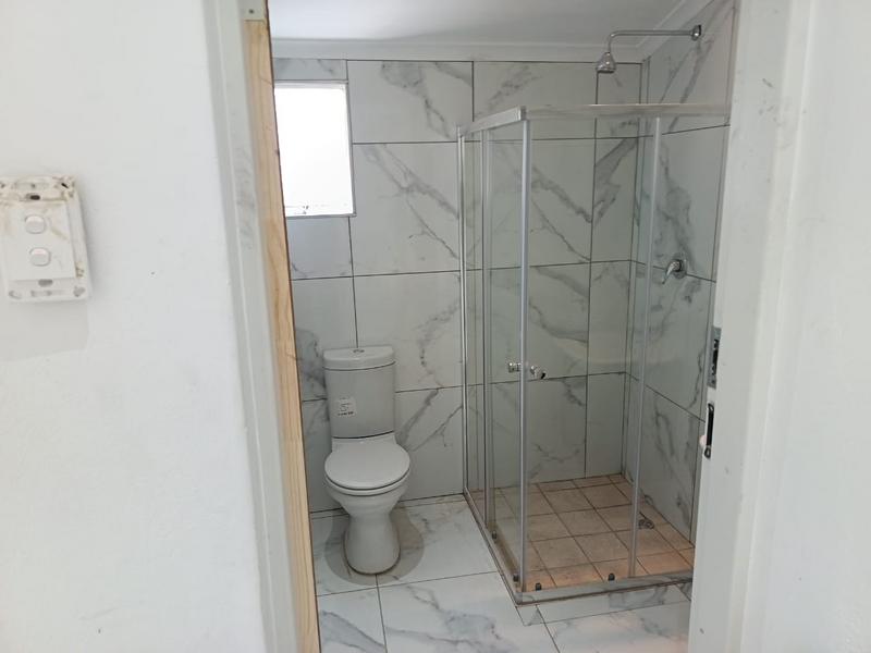 To Let 1 Bedroom Property for Rent in Kew Gauteng