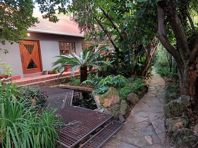 To Let 3 Bedroom Property for Rent in Robindale Gauteng