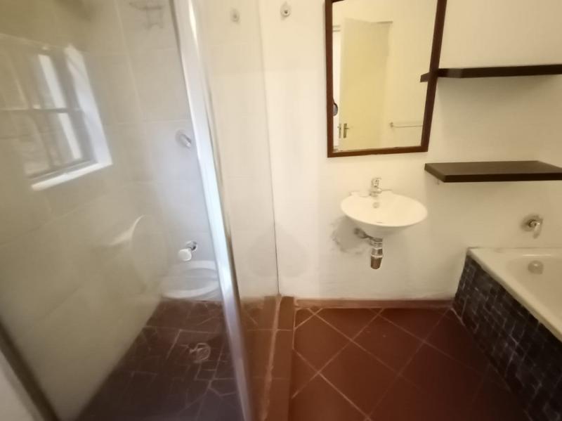 To Let 3 Bedroom Property for Rent in Robindale Gauteng