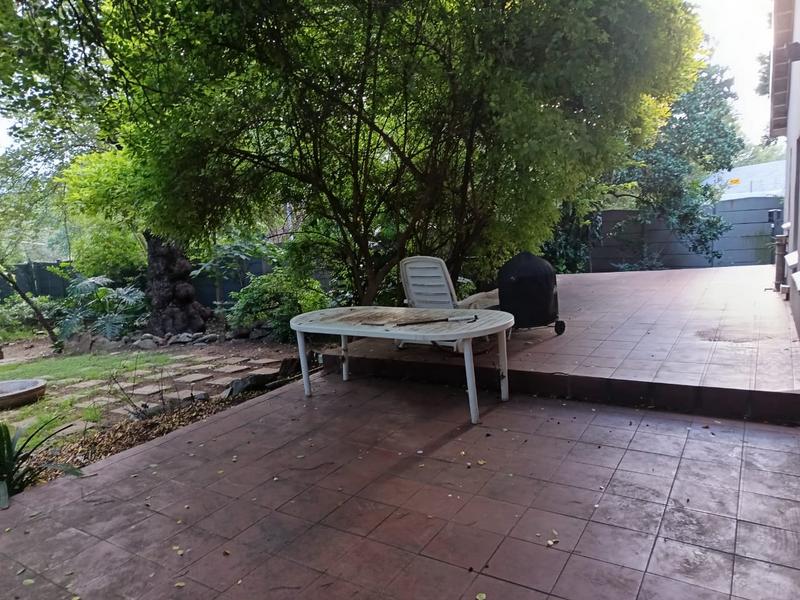 To Let 3 Bedroom Property for Rent in Robindale Gauteng