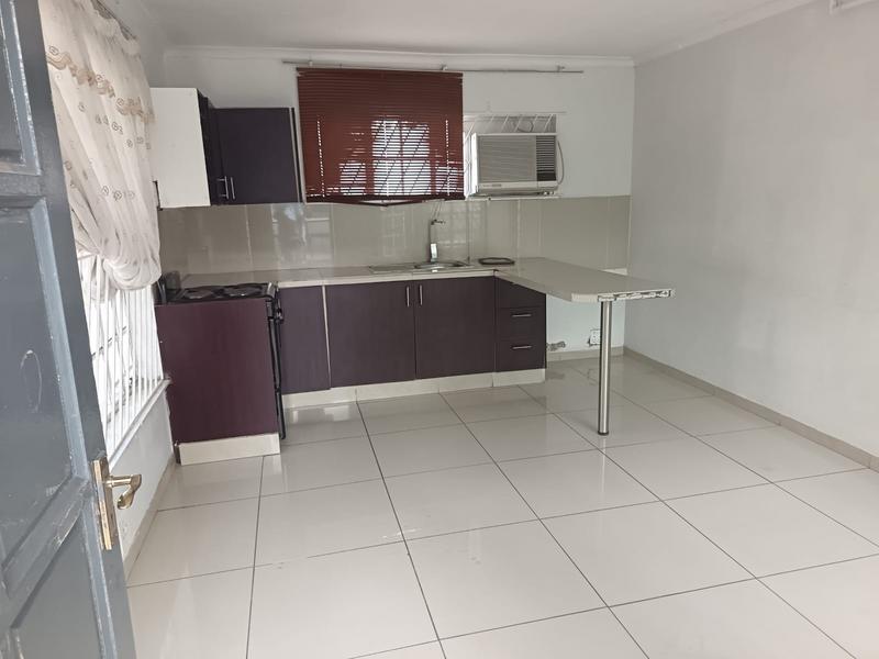 To Let 1 Bedroom Property for Rent in Wendywood Gauteng