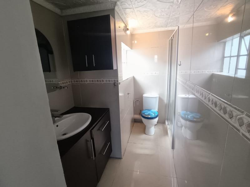 To Let 1 Bedroom Property for Rent in Wendywood Gauteng