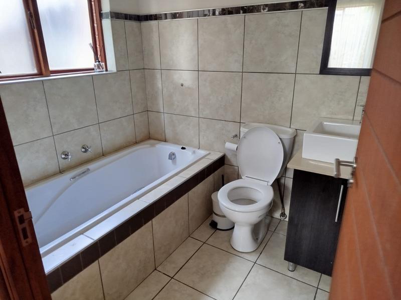 To Let 2 Bedroom Property for Rent in Pretorius Park Gauteng