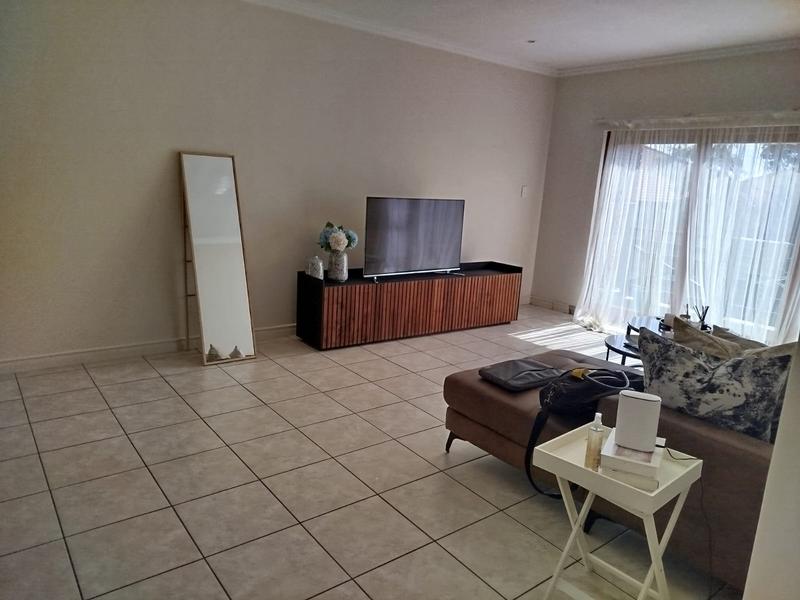 To Let 2 Bedroom Property for Rent in Pretorius Park Gauteng