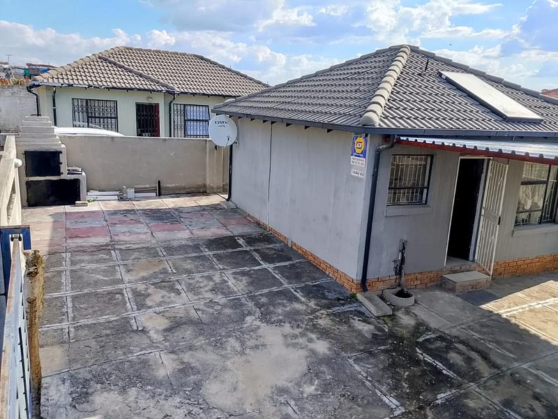To Let 2 Bedroom Property for Rent in Kya Sands Gauteng