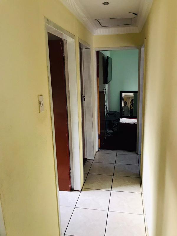5 Bedroom Property for Sale in Diepkloof Gauteng