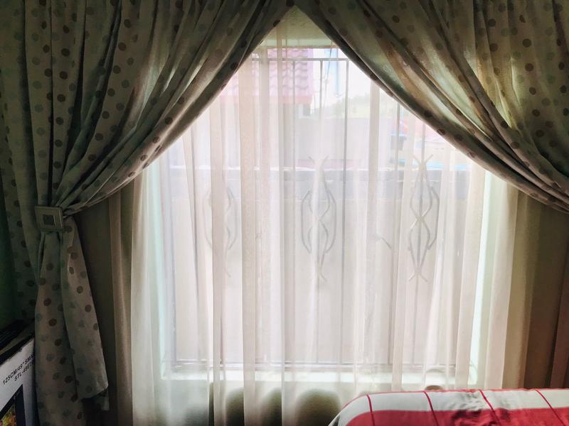 5 Bedroom Property for Sale in Diepkloof Gauteng