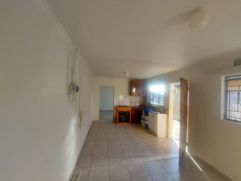 To Let 1 Bedroom Property for Rent in Ebony Park Gauteng