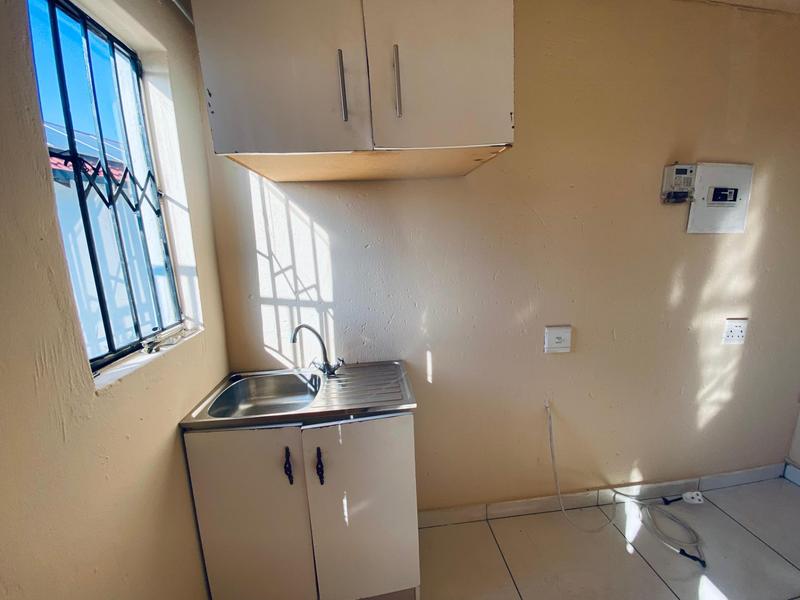 To Let 1 Bedroom Property for Rent in Ebony Park Gauteng