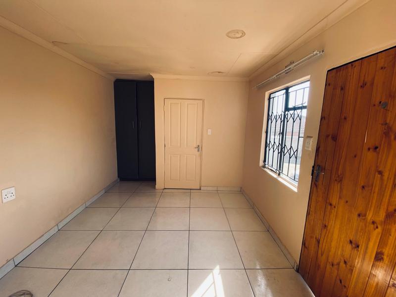 To Let 1 Bedroom Property for Rent in Ebony Park Gauteng