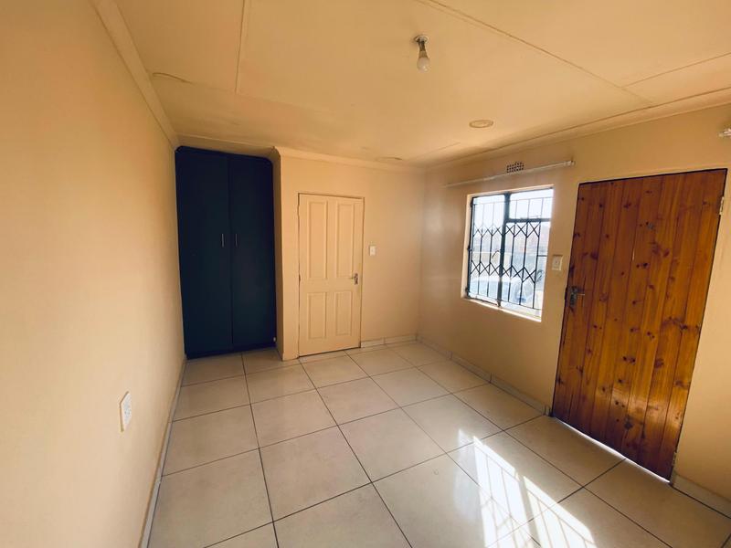 To Let 1 Bedroom Property for Rent in Ebony Park Gauteng