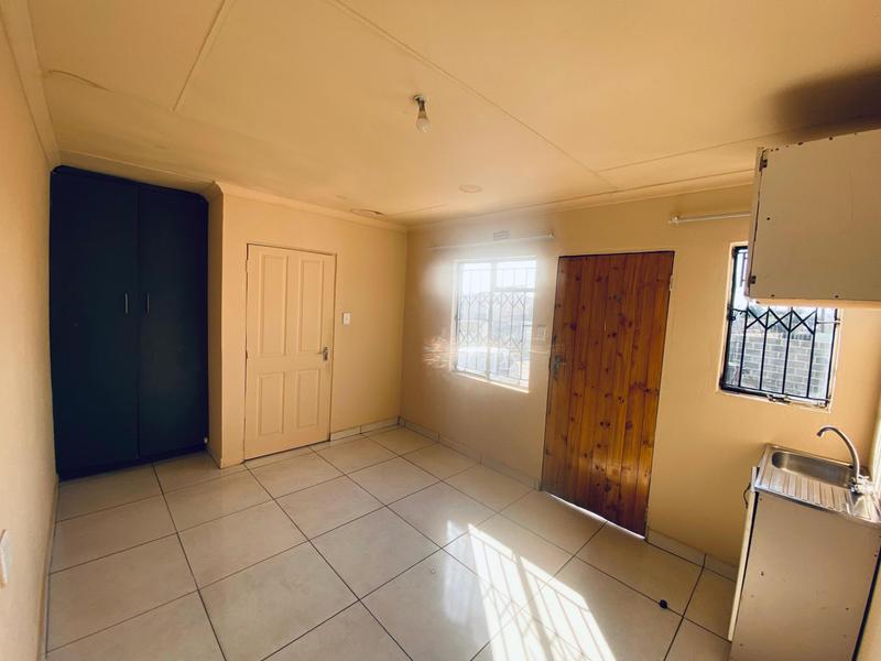 To Let 1 Bedroom Property for Rent in Ebony Park Gauteng