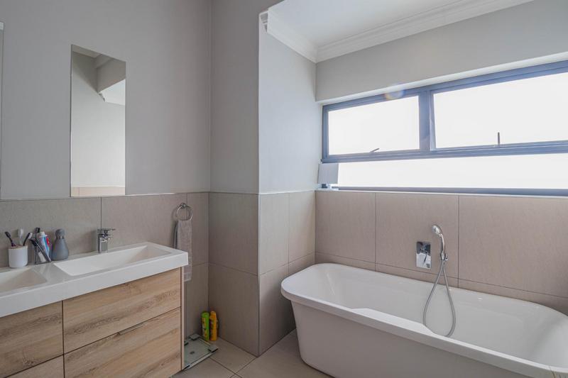 4 Bedroom Property for Sale in Midstream Meadows Gauteng