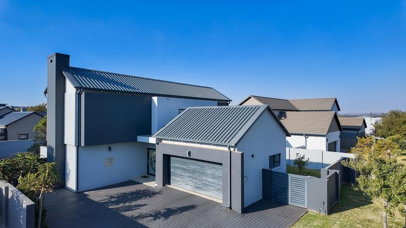 4 Bedroom Property for Sale in Midstream Meadows Gauteng
