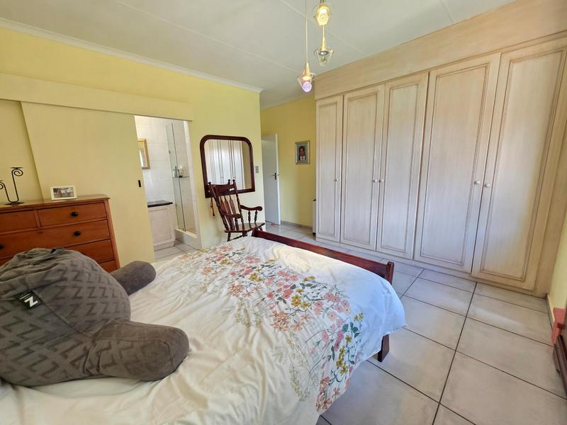 3 Bedroom Property for Sale in Weltevreden Park Gauteng