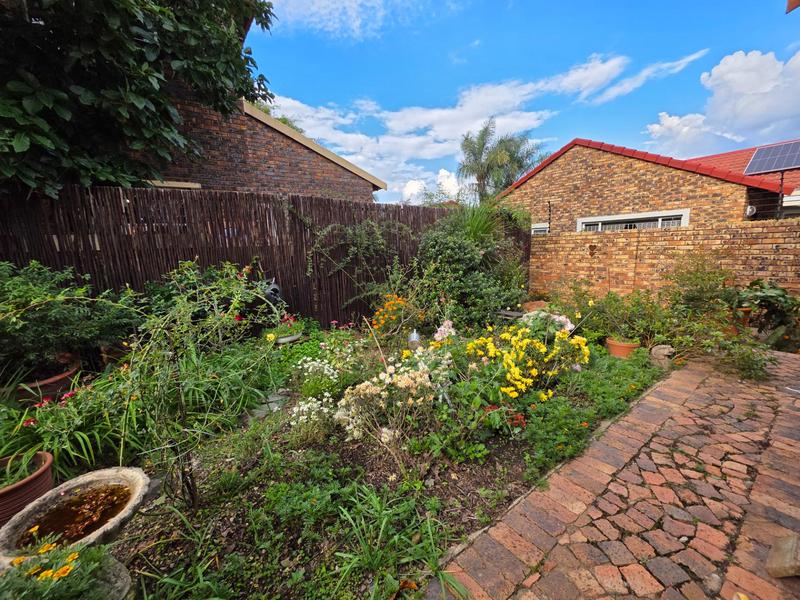 3 Bedroom Property for Sale in Weltevreden Park Gauteng