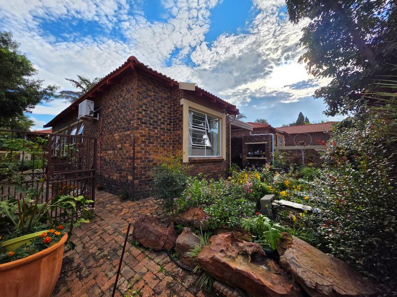 3 Bedroom Property for Sale in Weltevreden Park Gauteng