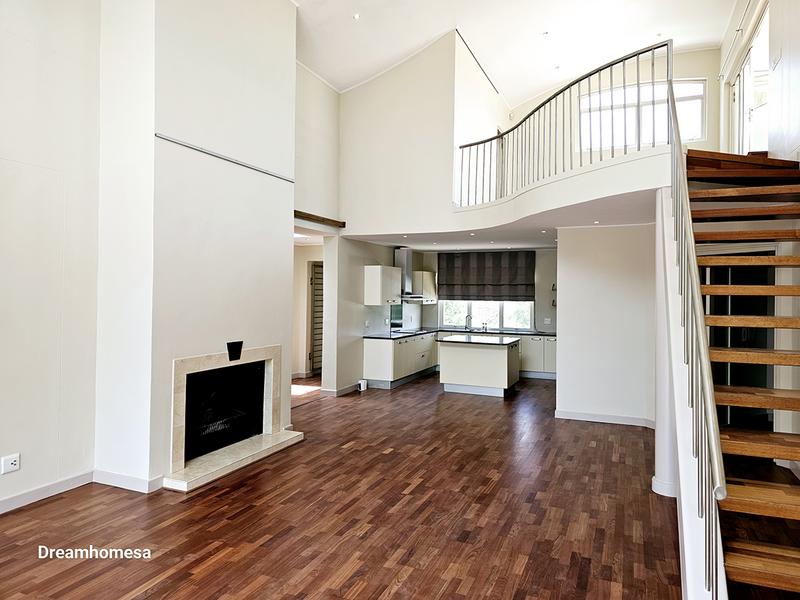 To Let 3 Bedroom Property for Rent in Illovo Gauteng