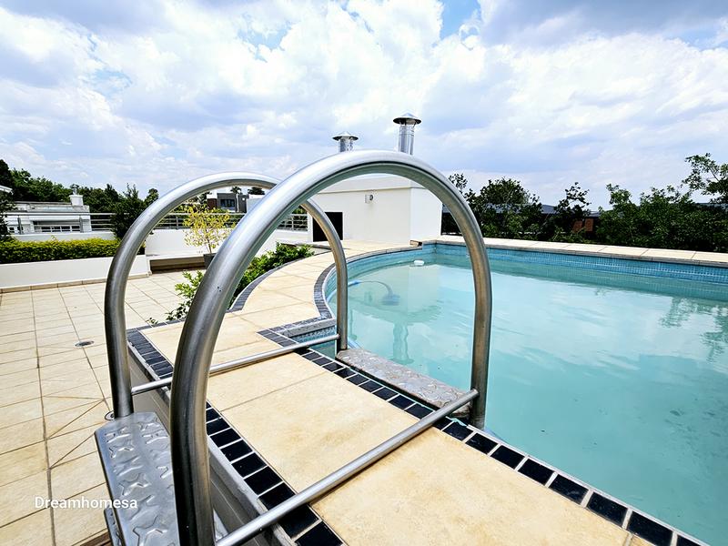 To Let 3 Bedroom Property for Rent in Illovo Gauteng