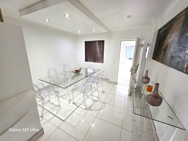 To Let 2 Bedroom Property for Rent in Sandton Central Gauteng