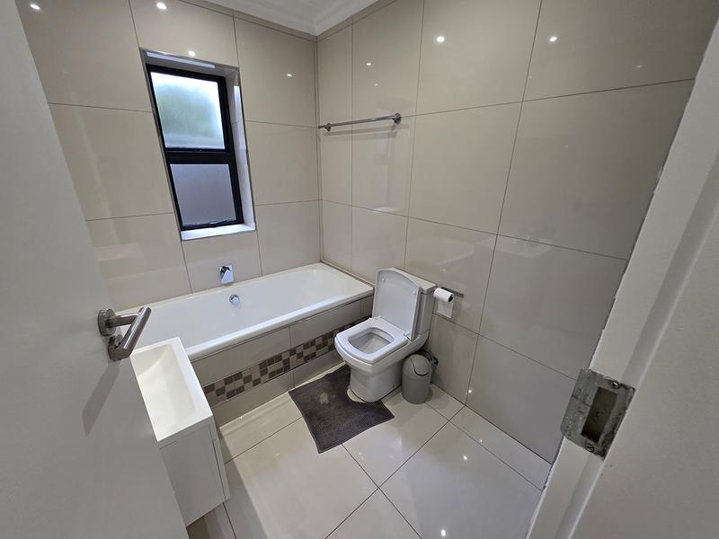To Let 2 Bedroom Property for Rent in Sandton Central Gauteng
