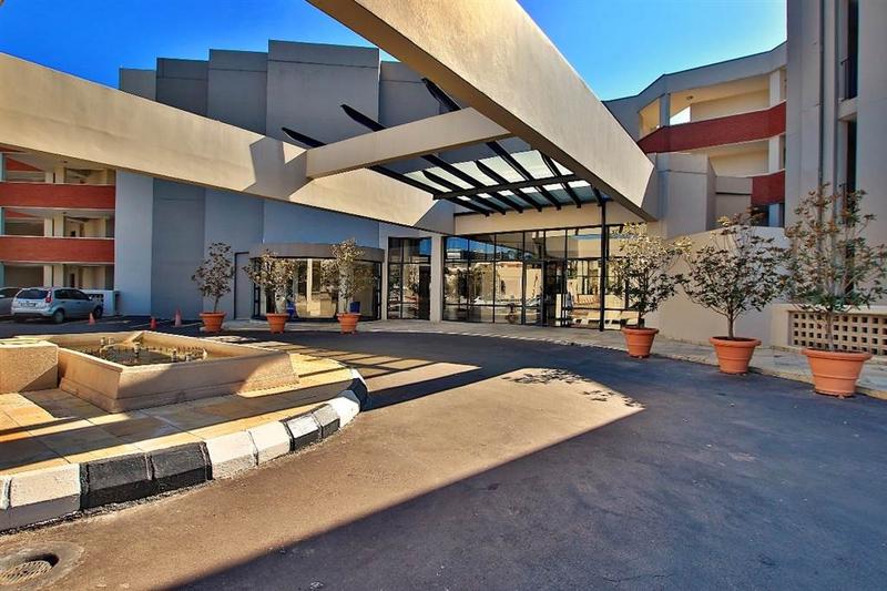 To Let 2 Bedroom Property for Rent in Sandton Central Gauteng