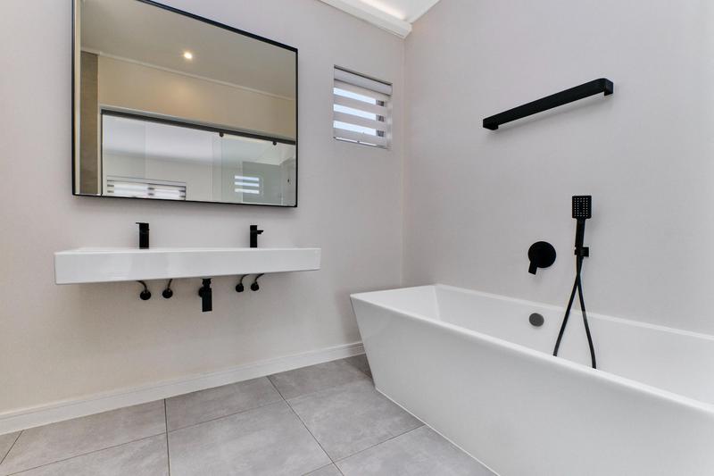 2 Bedroom Property for Sale in Hyde Park Gauteng