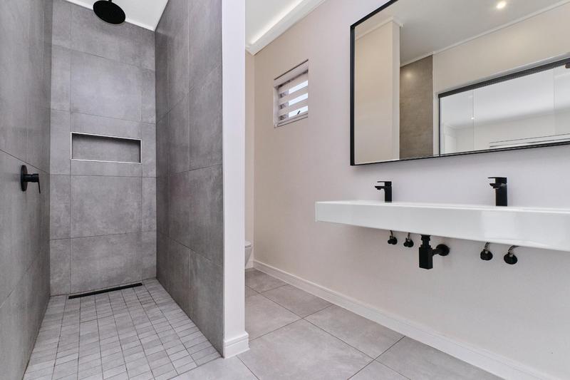 2 Bedroom Property for Sale in Hyde Park Gauteng