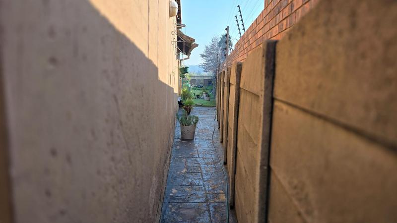 3 Bedroom Property for Sale in Elspark Gauteng