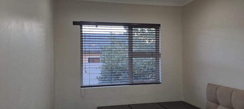 To Let 2 Bedroom Property for Rent in Brackendowns Gauteng