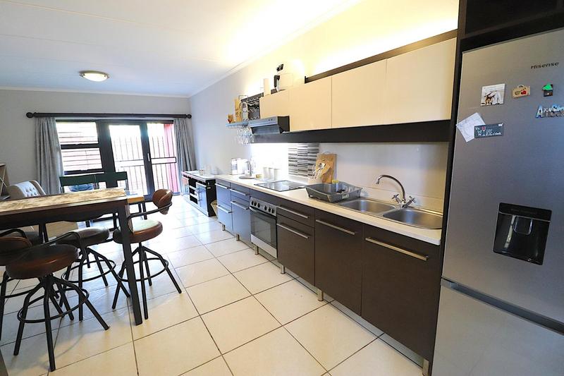 To Let 2 Bedroom Property for Rent in Douglasdale Gauteng