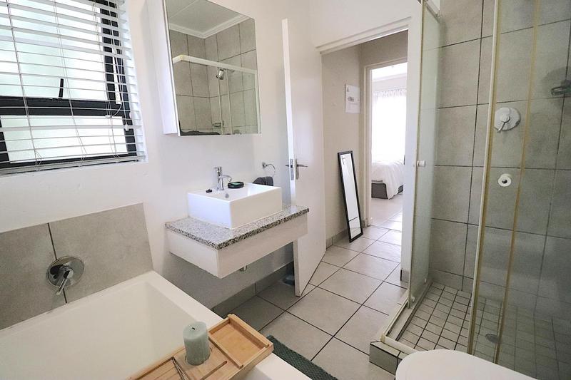 1 Bedroom Property for Sale in Beverley Gauteng