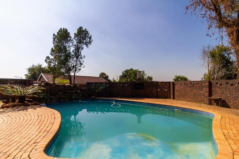 To Let 5 Bedroom Property for Rent in Sundowner Gauteng