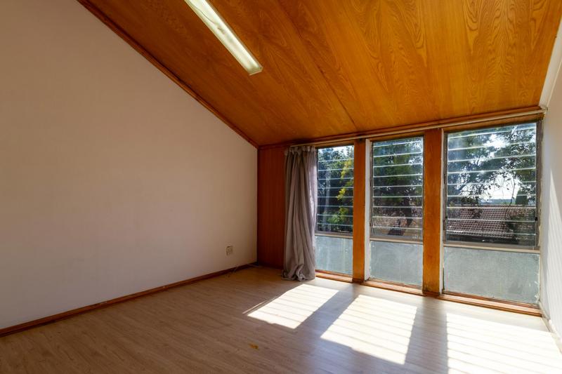 To Let 5 Bedroom Property for Rent in Sundowner Gauteng