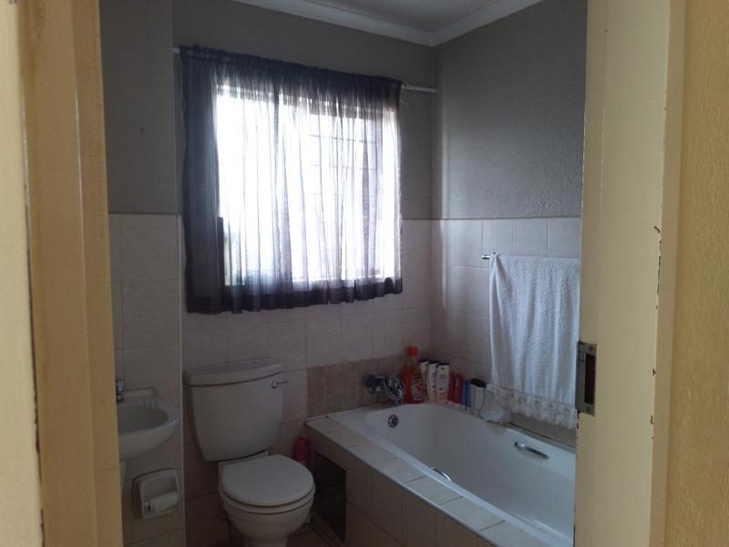 2 Bedroom Property for Sale in Terenure Gauteng