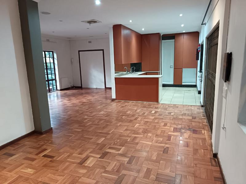To Let 3 Bedroom Property for Rent in Robindale Gauteng