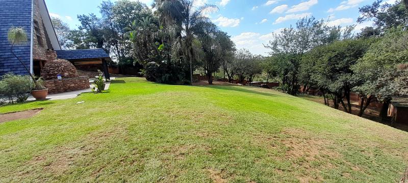 To Let 4 Bedroom Property for Rent in Little Falls Gauteng