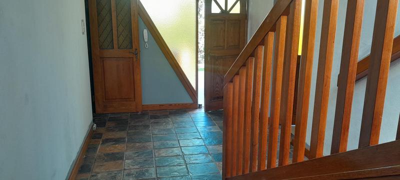 To Let 4 Bedroom Property for Rent in Little Falls Gauteng