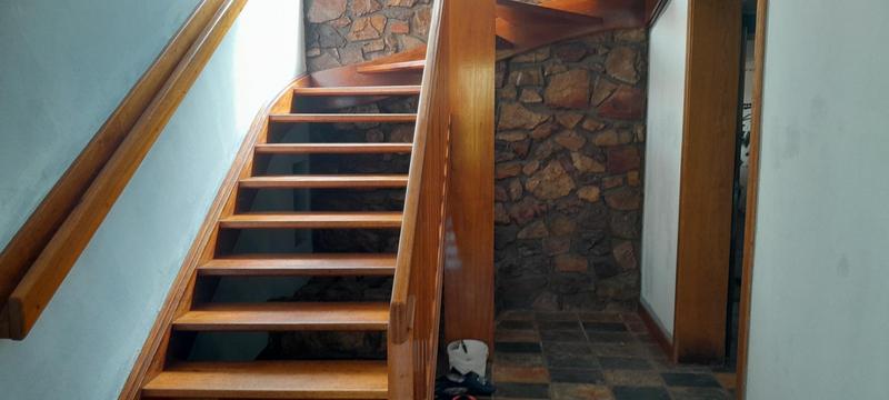 To Let 4 Bedroom Property for Rent in Little Falls Gauteng