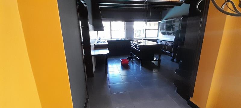 To Let 4 Bedroom Property for Rent in Little Falls Gauteng