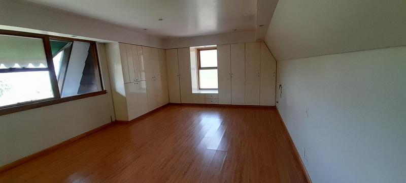 To Let 4 Bedroom Property for Rent in Little Falls Gauteng