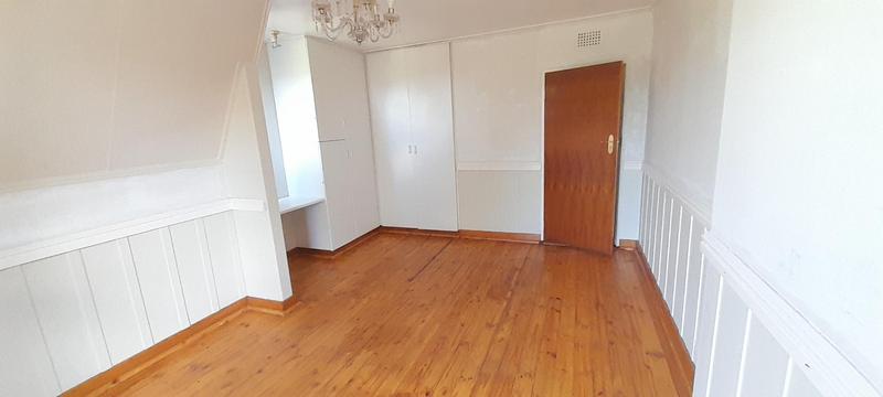To Let 4 Bedroom Property for Rent in Little Falls Gauteng