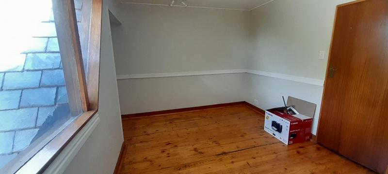To Let 4 Bedroom Property for Rent in Little Falls Gauteng
