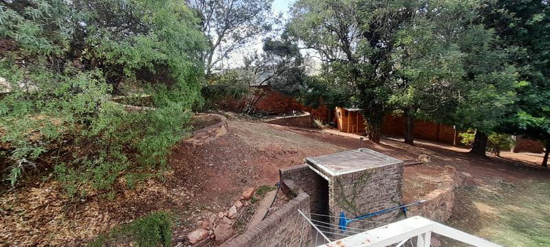 To Let 4 Bedroom Property for Rent in Little Falls Gauteng