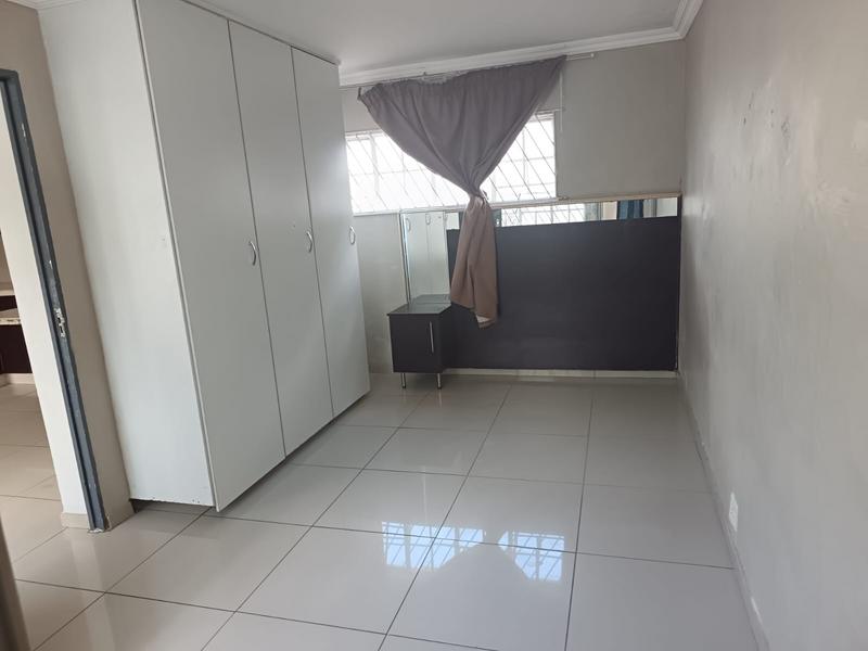 To Let 1 Bedroom Property for Rent in Wendywood Gauteng