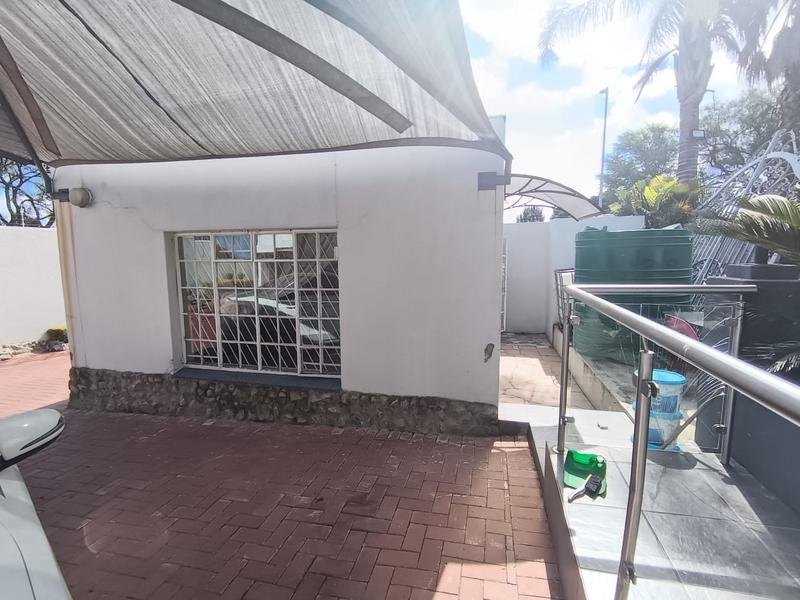 To Let 1 Bedroom Property for Rent in Wendywood Gauteng