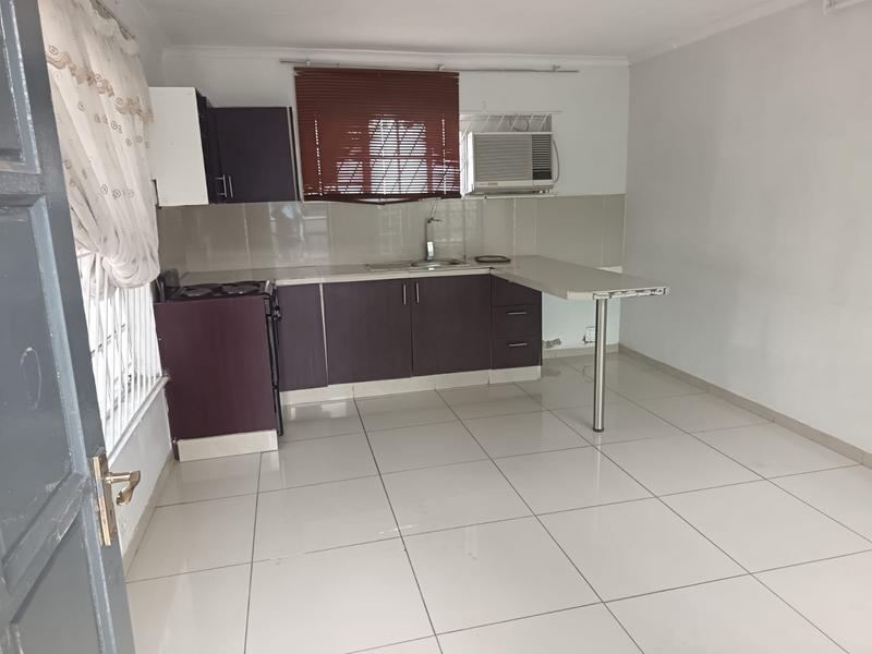 To Let 1 Bedroom Property for Rent in Wendywood Gauteng