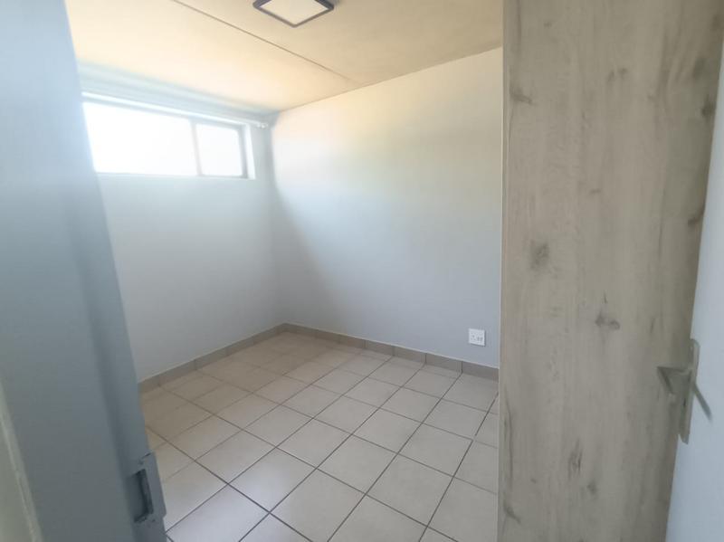 2 Bedroom Property for Sale in Annlin Gauteng